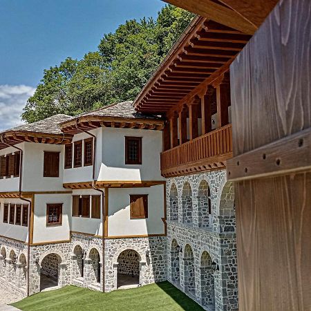 Guest Mansion, Гостински Палат Rostusa Экстерьер фото